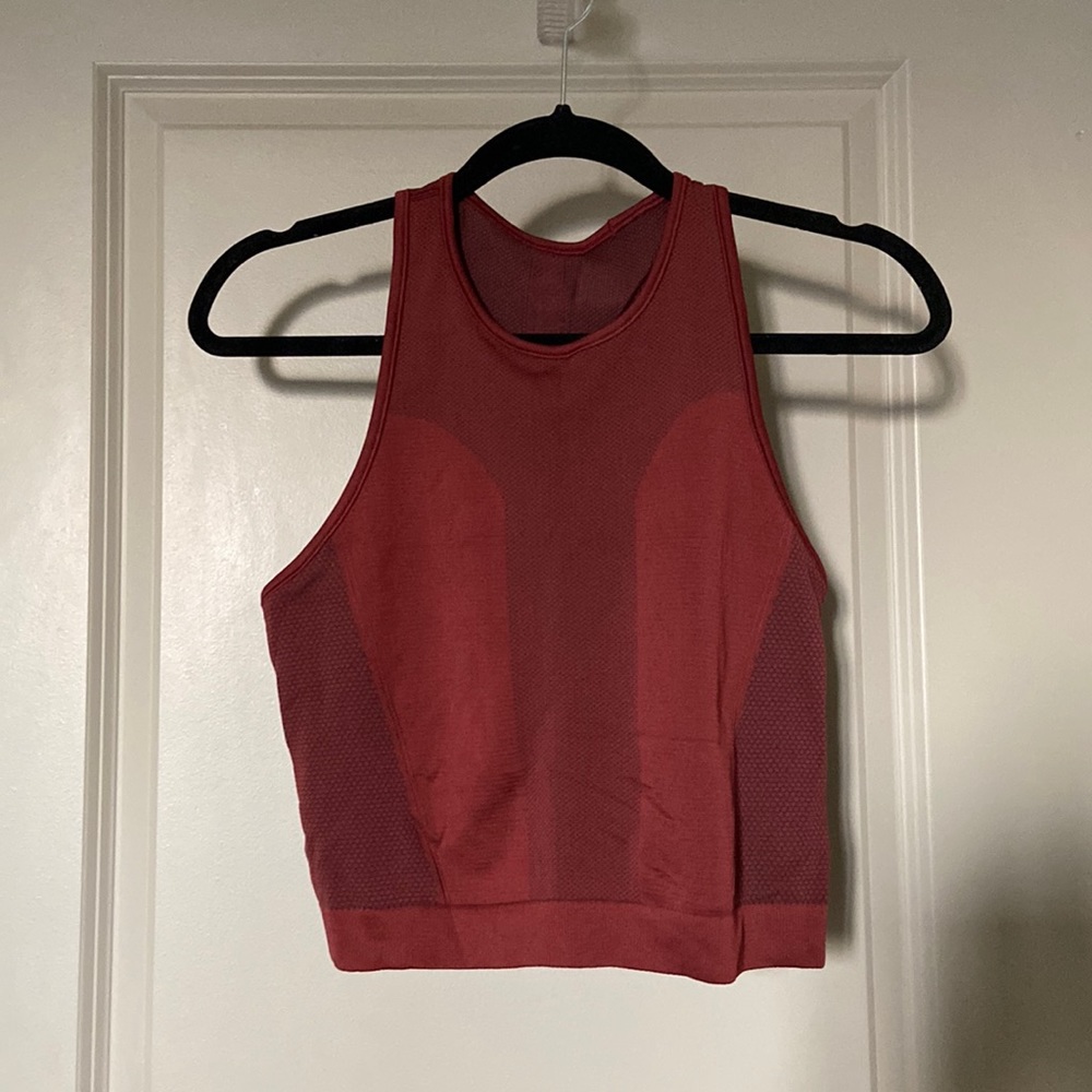Lululemon red crop tank